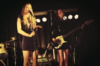 PartEBand Girls On Stage
